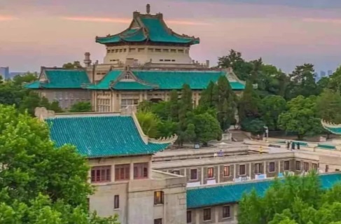 武汉大学图片.jpg